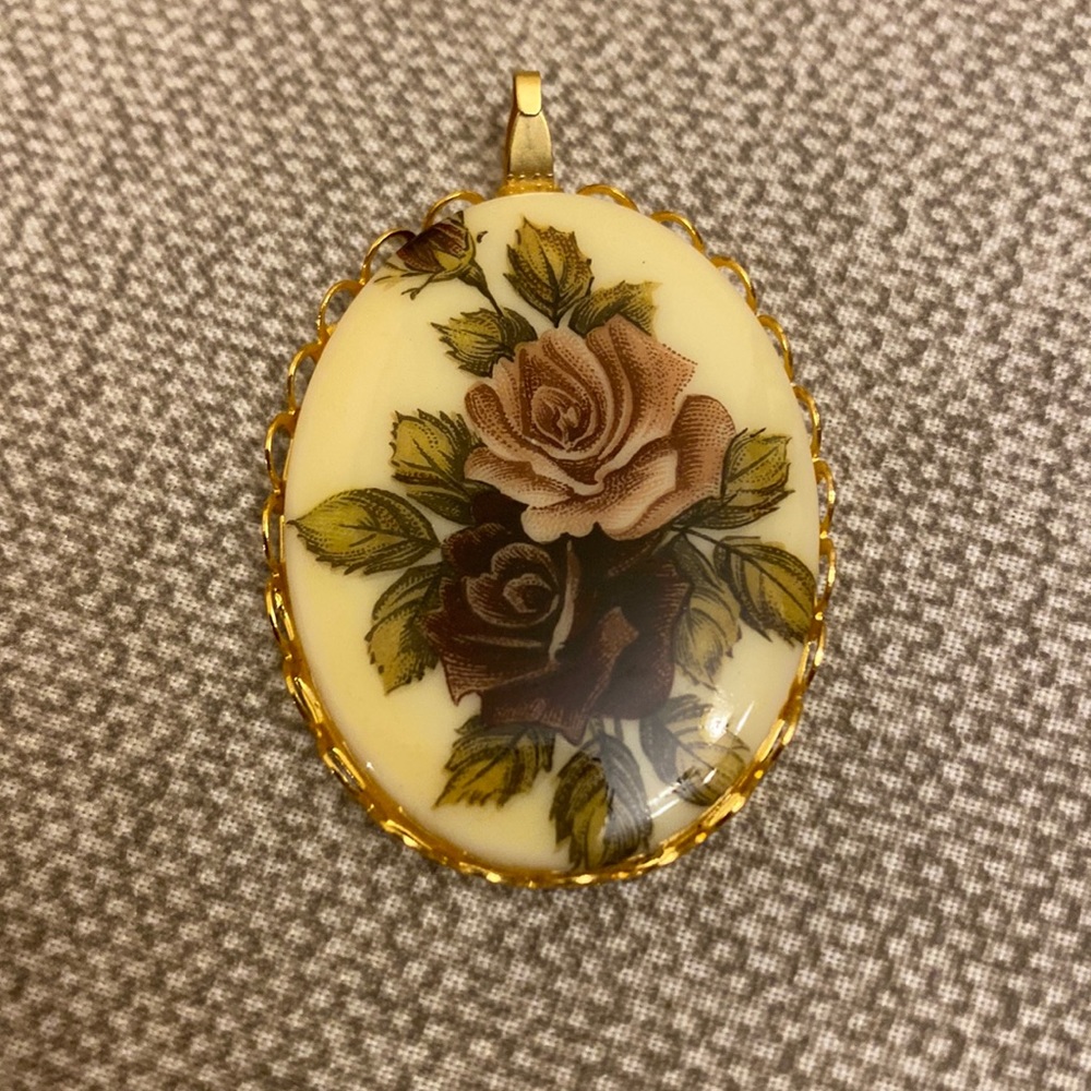 Flower Pendant
